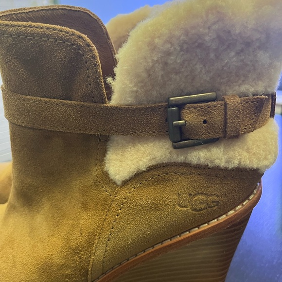 NEW UGG Anais Wedge Boots - Size 9 - Picture 4 of 10